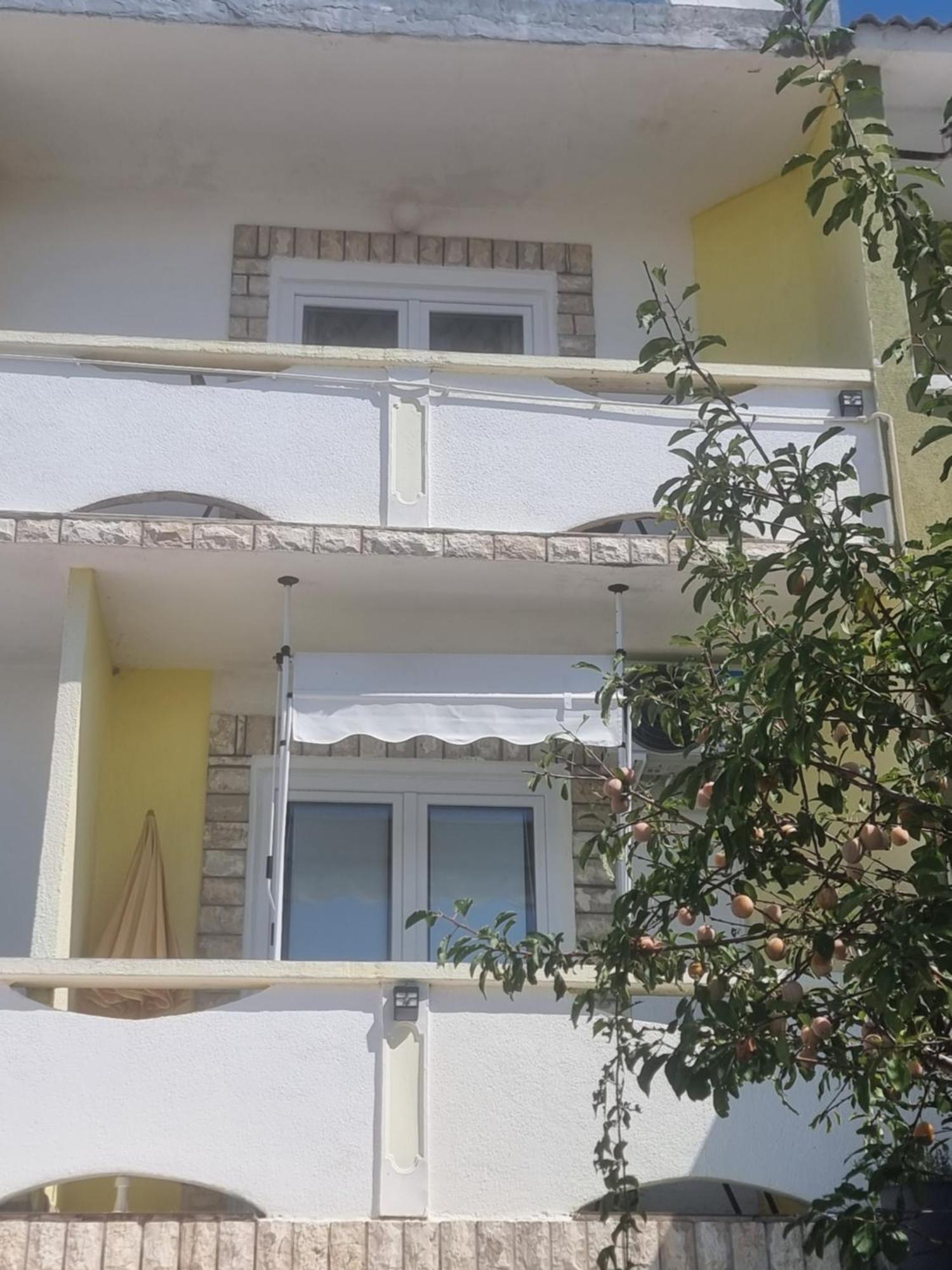 Apartmani Alen Dinjiška Zewnętrze zdjęcie